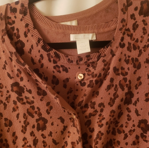 H&M Leopard Print Sweater Set - Picture 7 of 13
